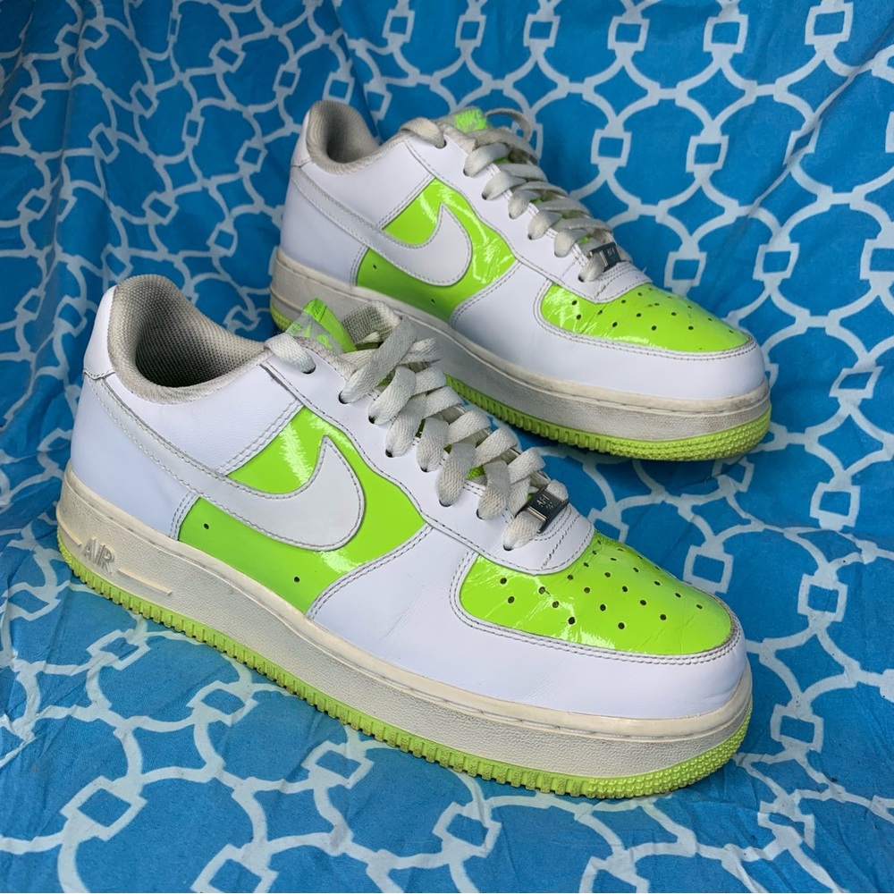 Nike Women’s size 8 Air Force 1 Low top ‘07 volt white wmns neon green sneakers
